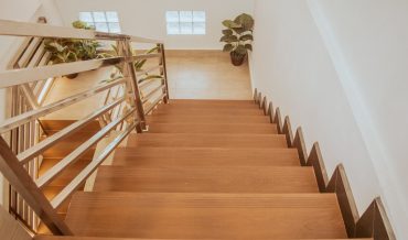Tips on How to Choose a Concrete Staircase